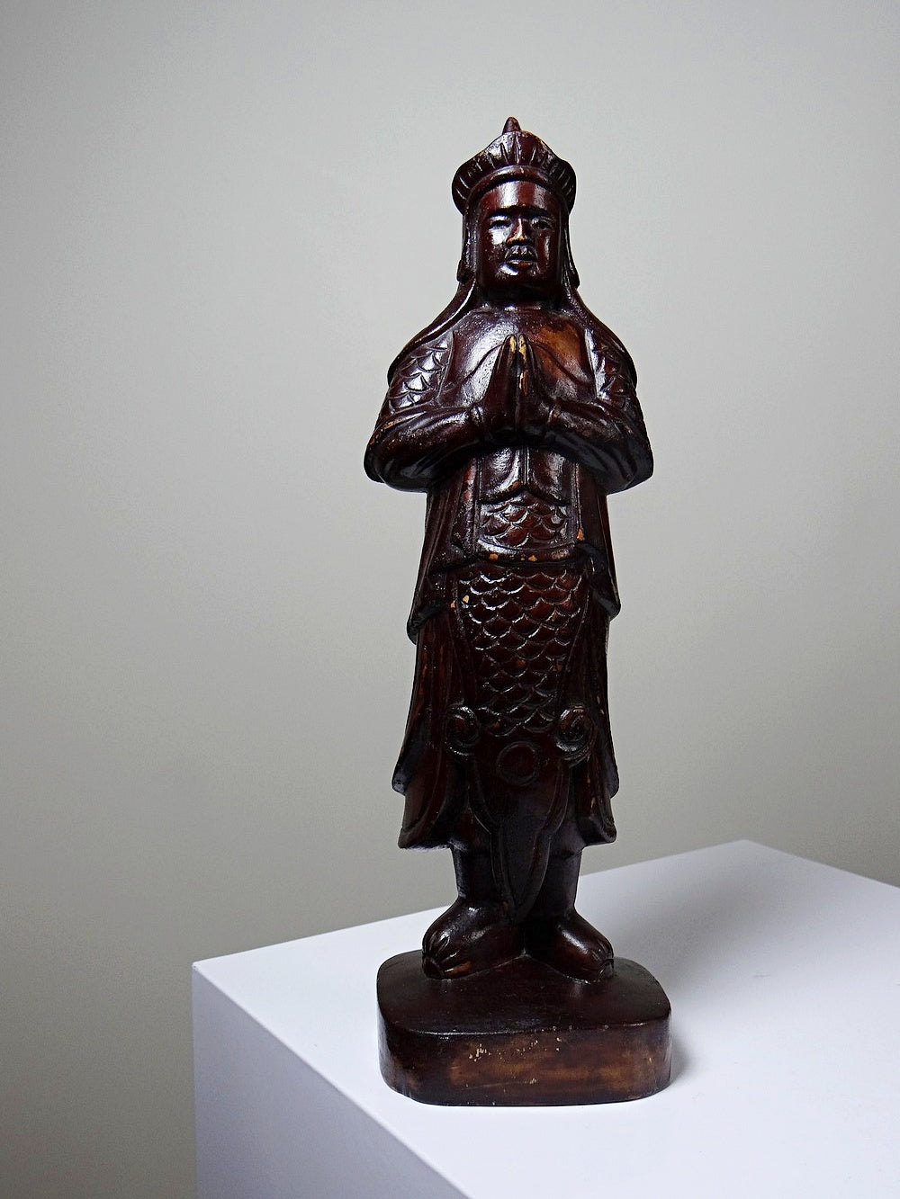 Vintage Statuette asiatische Volkskunst aus geschnitztem Massivholz