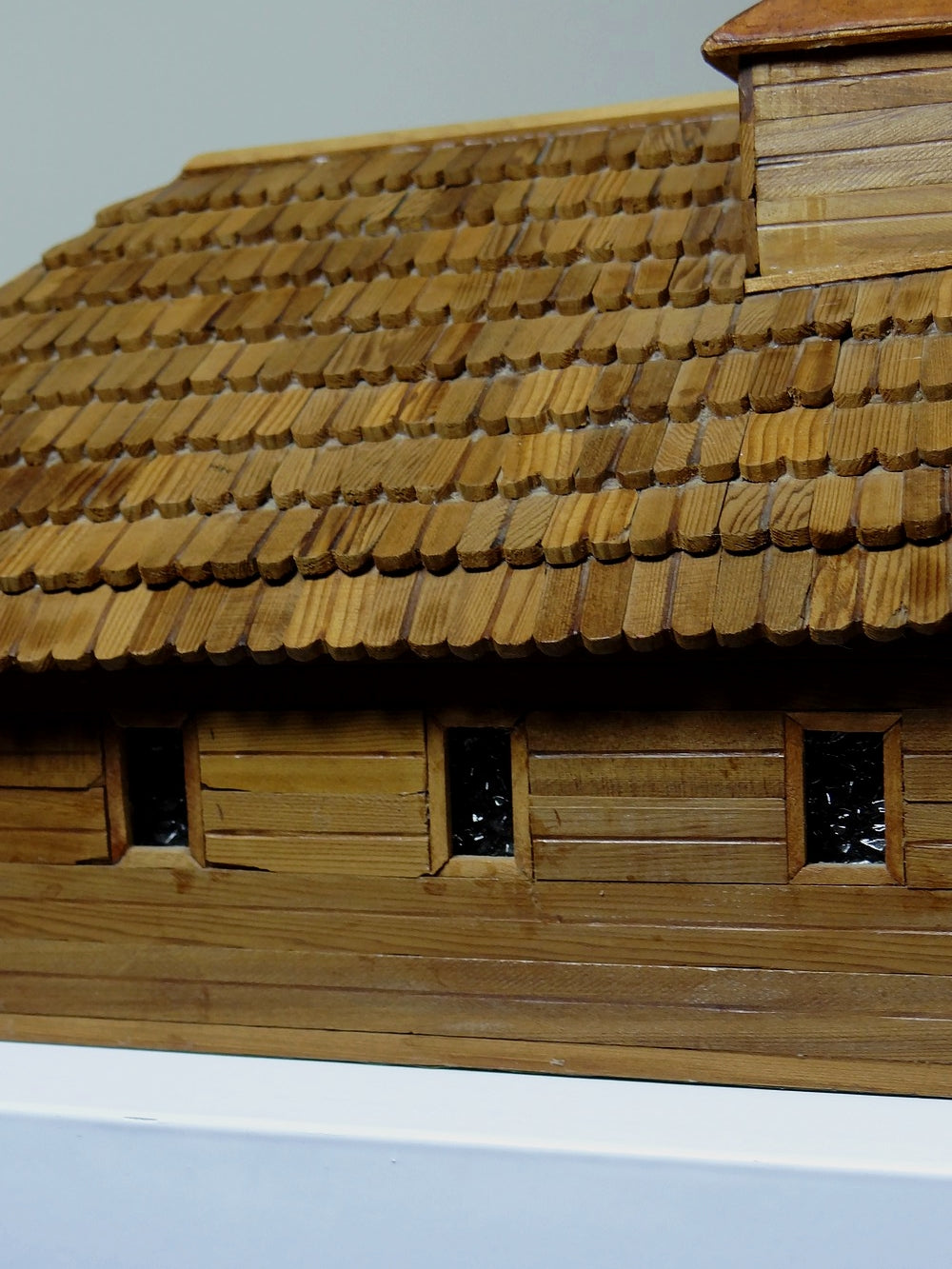 Vintage Kirchenmodell Iglesia Nercon Chiloe Chile Holz, Papier, Glas, grün, braun