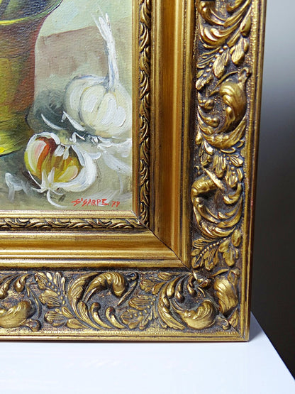 Vintage Stillleben „Still life with garlic, egg and mortar“ von Sarpe für BraunDekoration