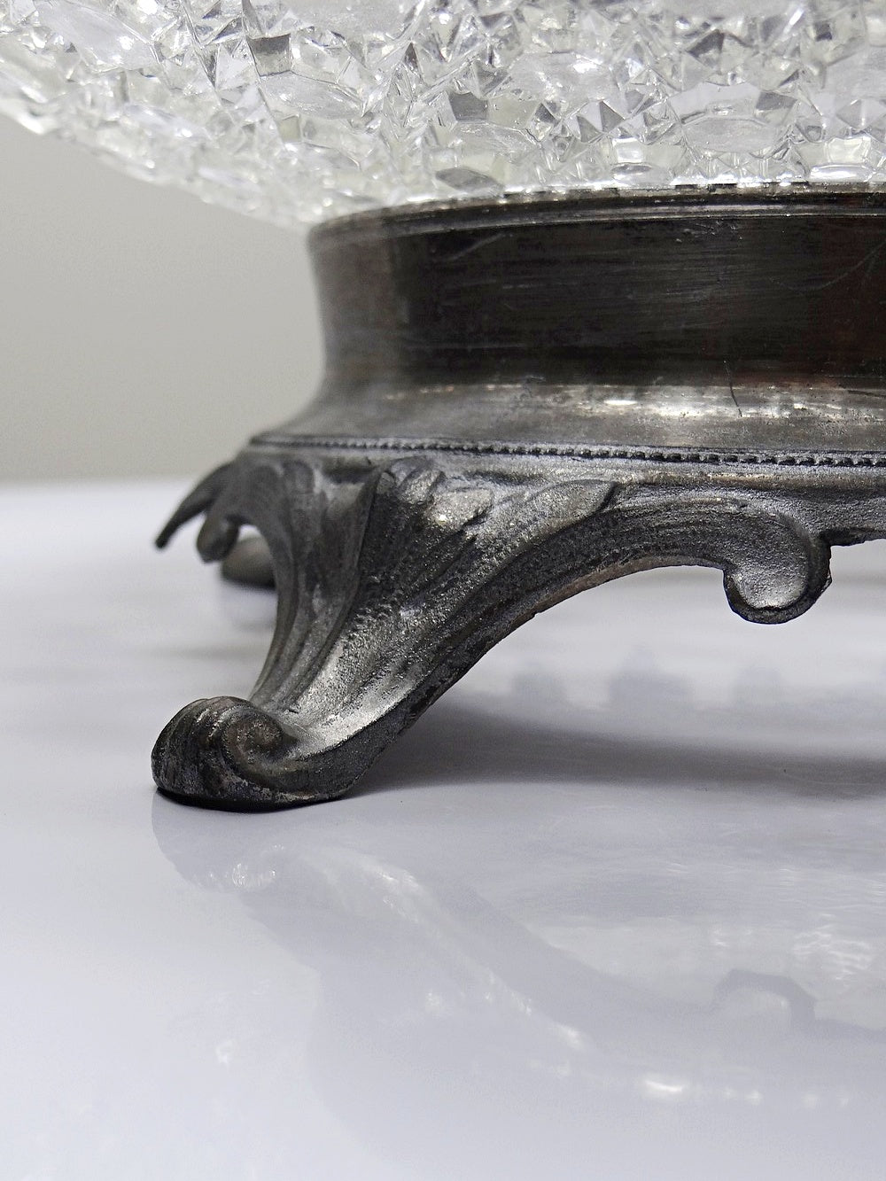 Vintage Schale von Baccarat für Pressglas mit Zinnfuß durchsichtig