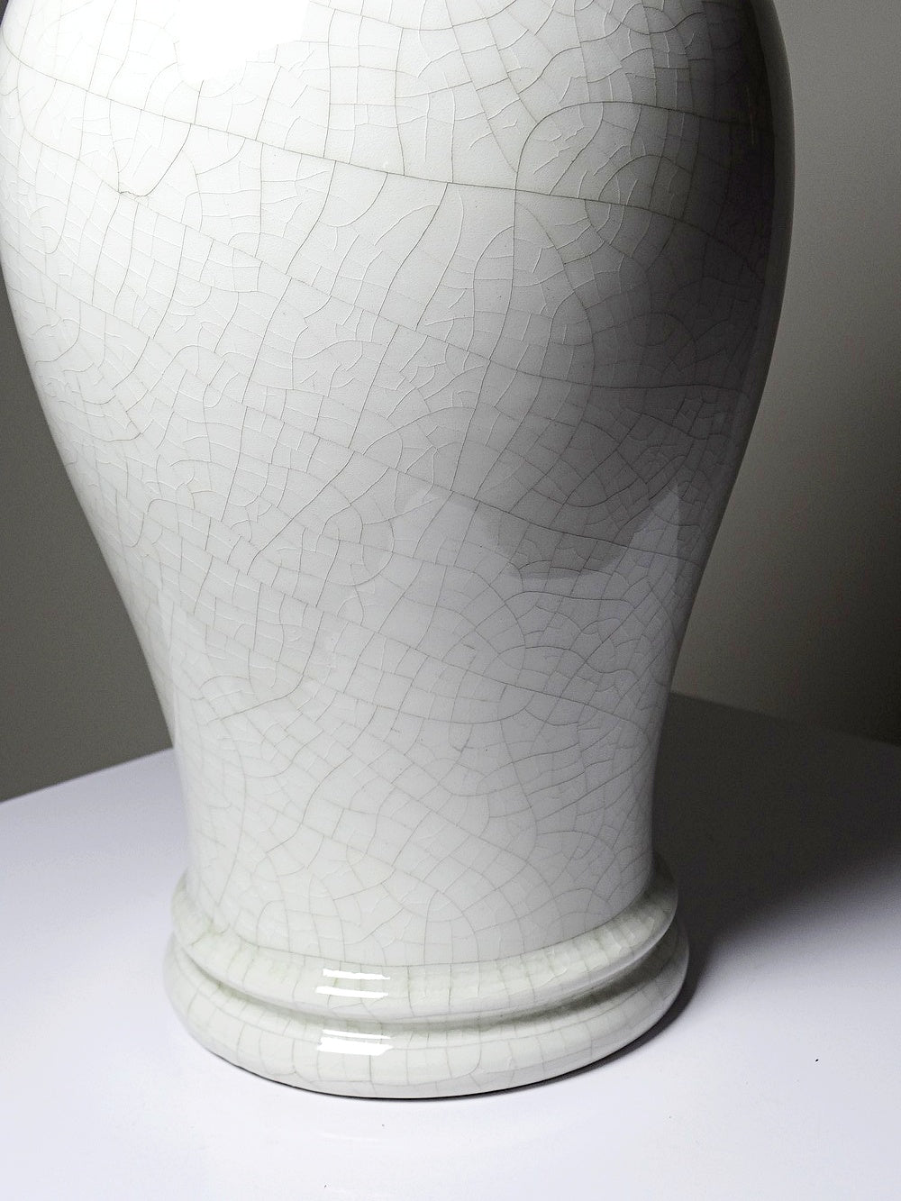 Vintage Vase chinesischer Stil weiß craqueliert weiß gelb Dekoration