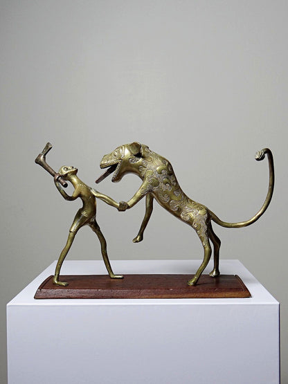 Vintage Bronzeskulptur "Le chasseur et la bête" aus Dahomey, Benin, Afrika