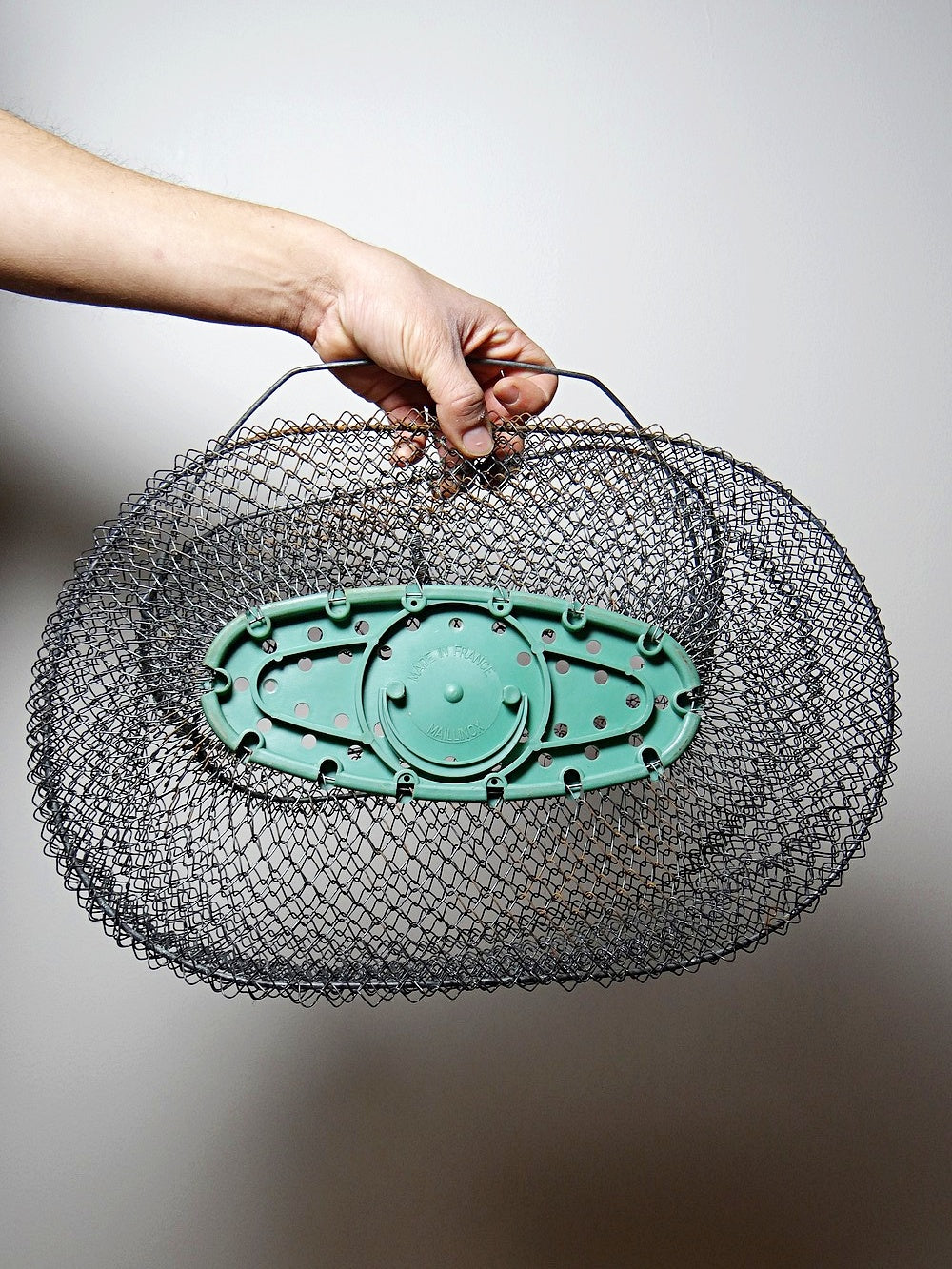 Vintage Servieraccessoire von Maillinox XL Fischreuse Grün Metall Rost