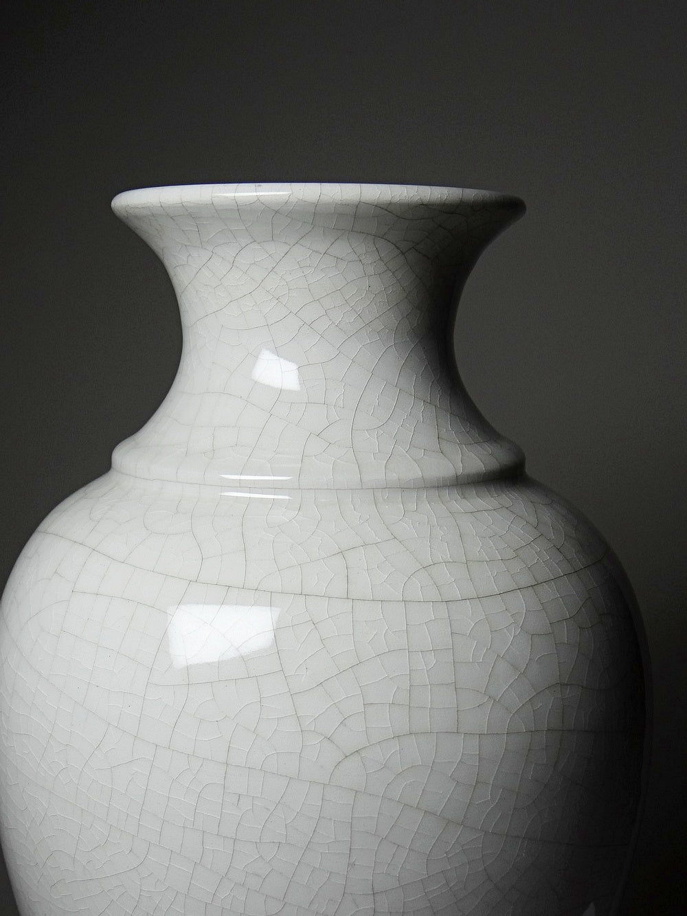 Vintage Vase chinesischer Stil weiß craqueliert weiß gelb Dekoration