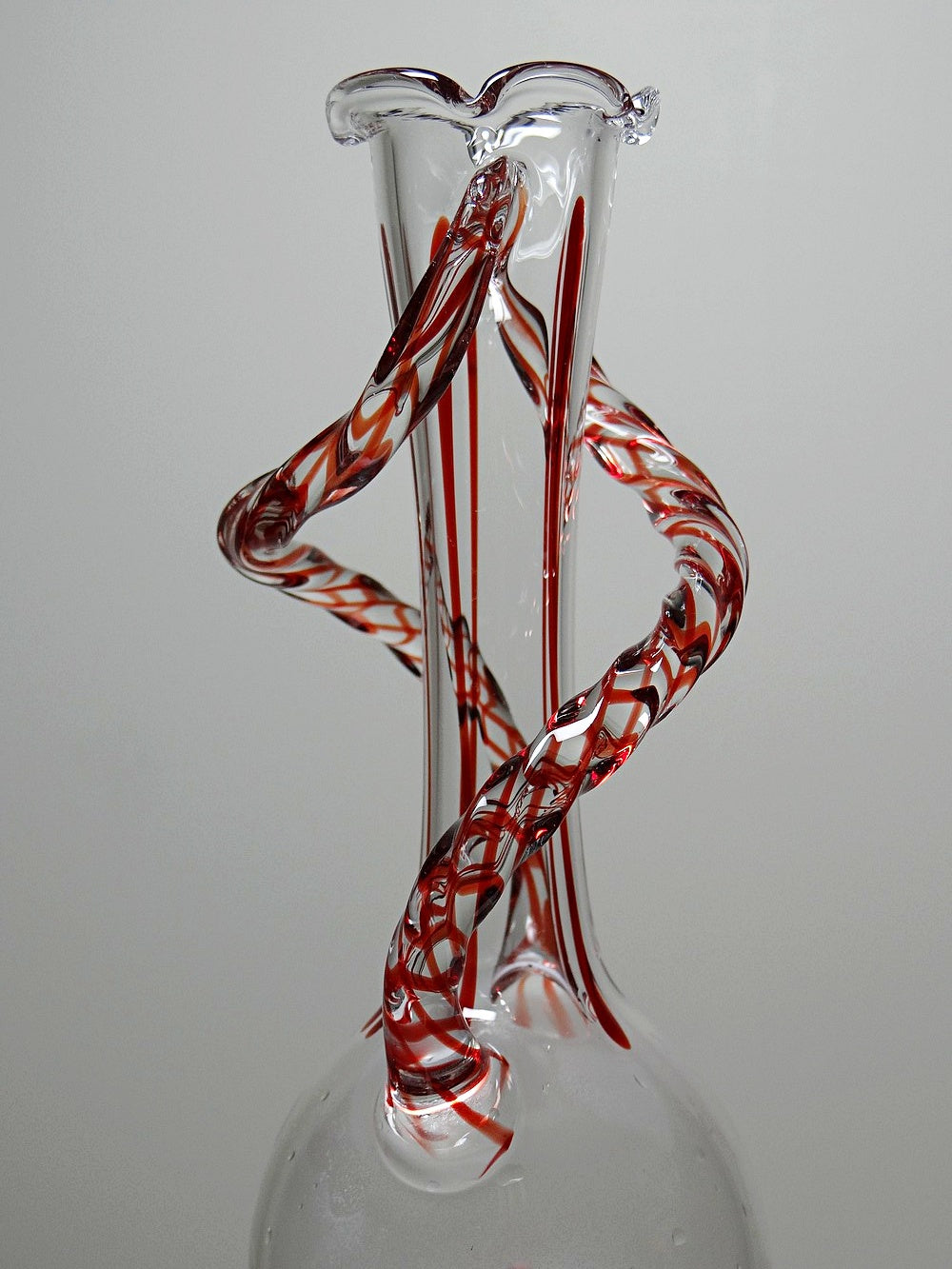 Vintage Vase Filigrana/Zanfirico von Murano Rot