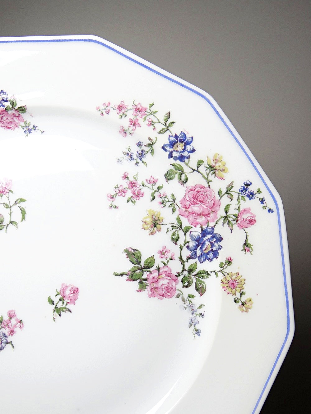 Set von 4 Vintage Teller von Bernardaud für B und C° florales Dekor