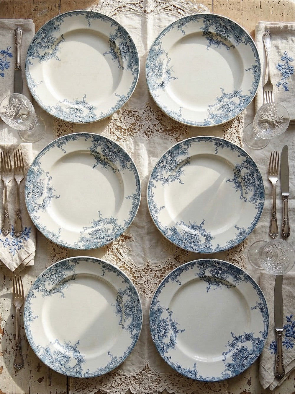 Vintage Teller Dauphin von Boch Frères Keramis blaues Dekor Set von 6