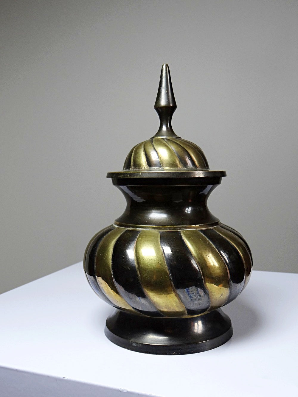 Vintage Deckeltopf Messing ভারতীয়es Kunsthandwerk gedreht