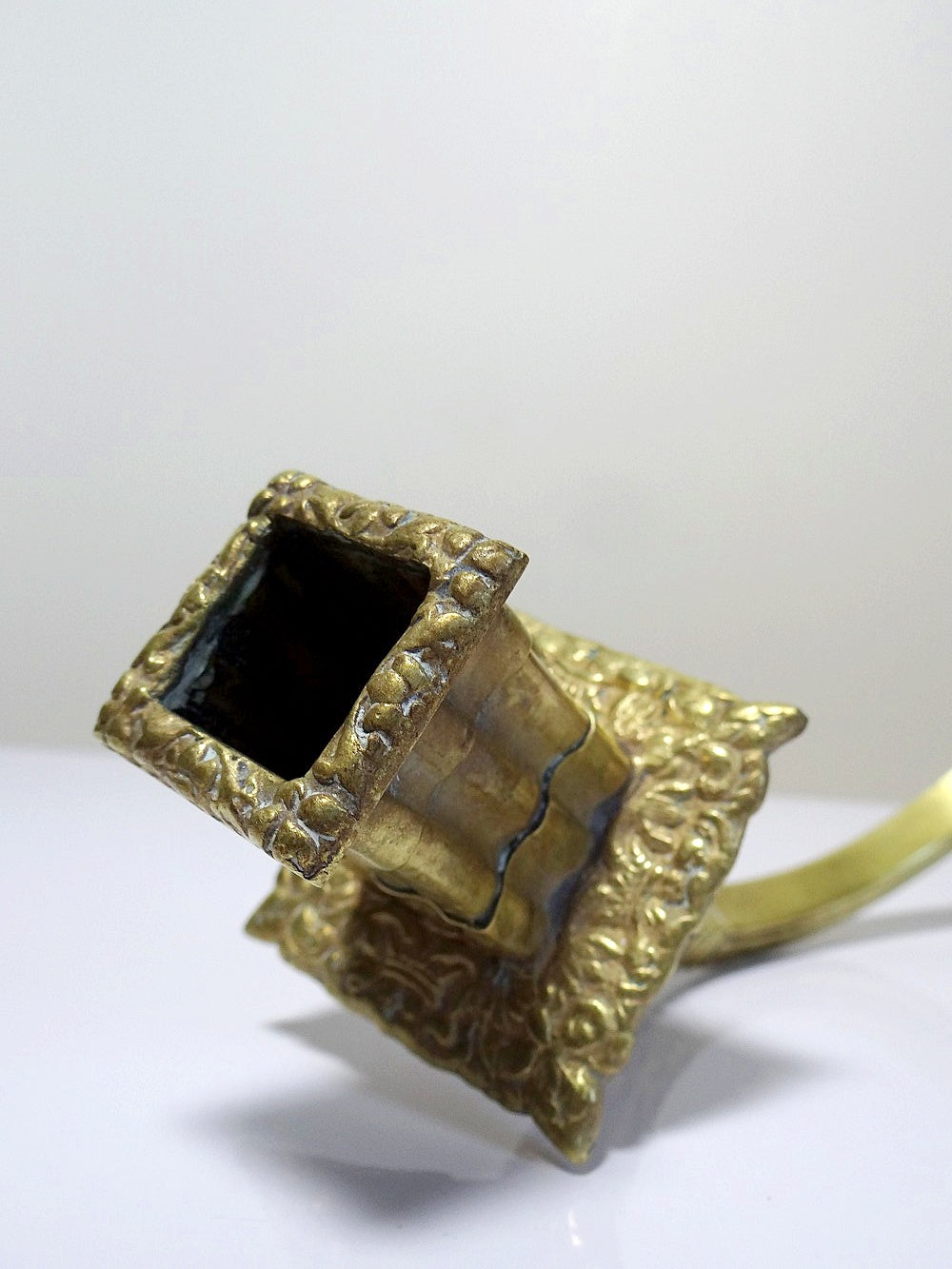 Vintage Wandkerzenhalter "à la financière" 2-flammig aus vergoldeter Bronze
