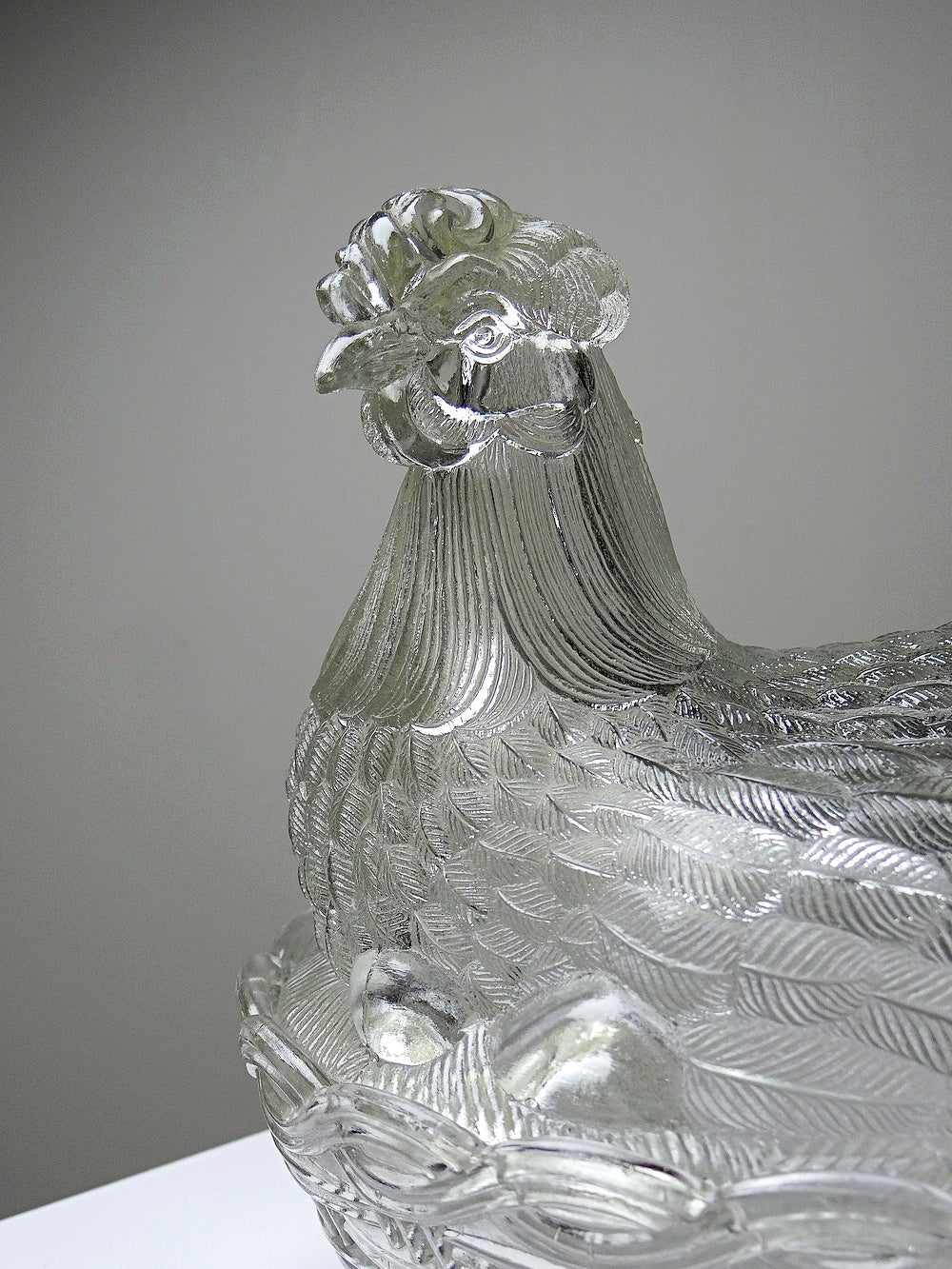 Vintage Bonbonniere Huhn aus gepresstem Glas, antik, frühes 20. Jh.