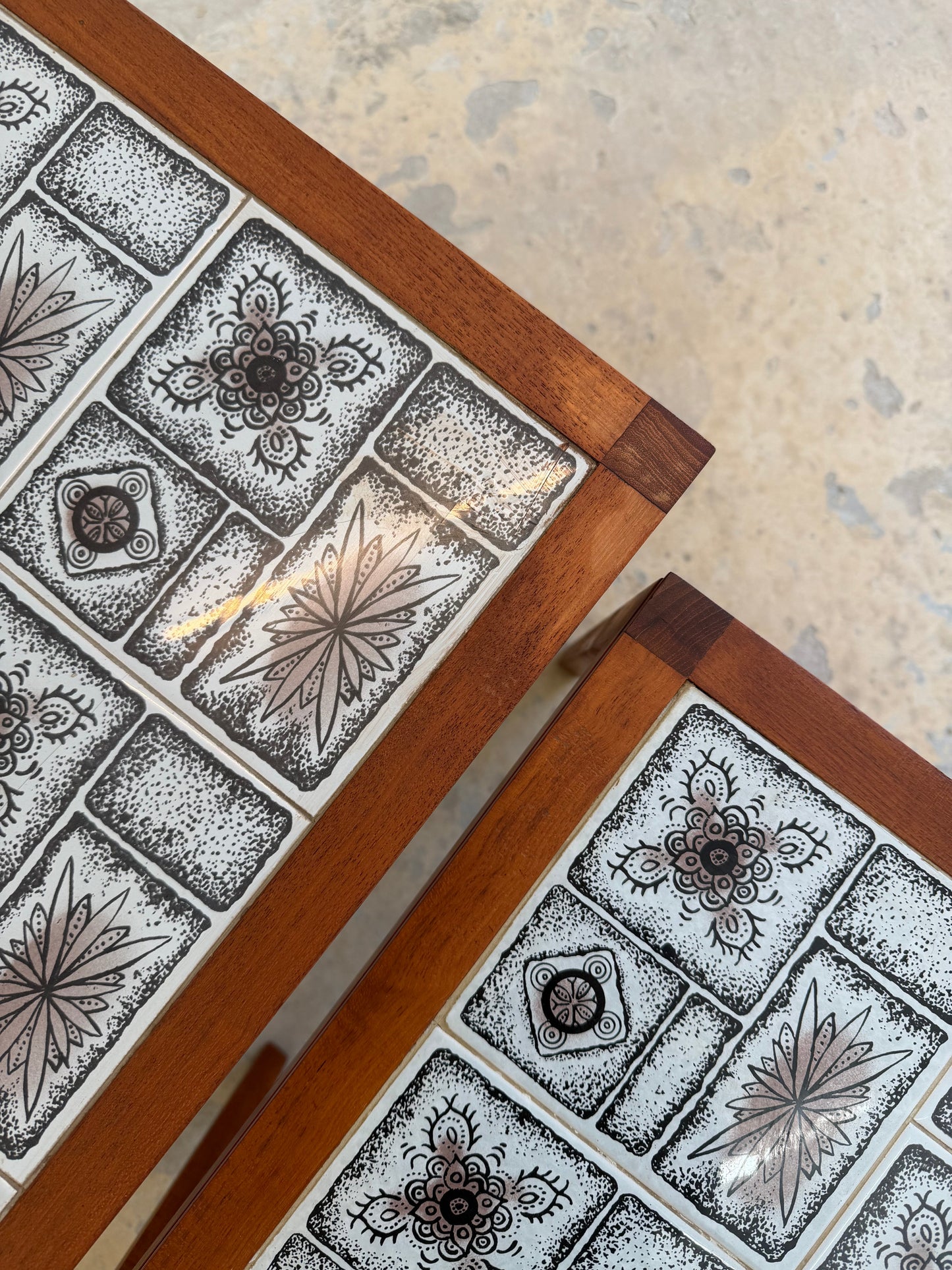 Set von 3 Vintage Satztisch Teak und Fliesen aus Dänemark