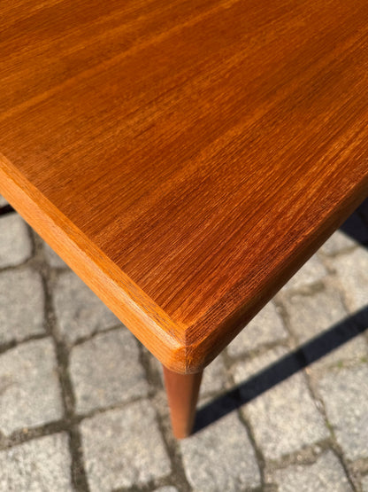 Vintage Esstisch Teak ausziehbar von Henning Kjærnulf
