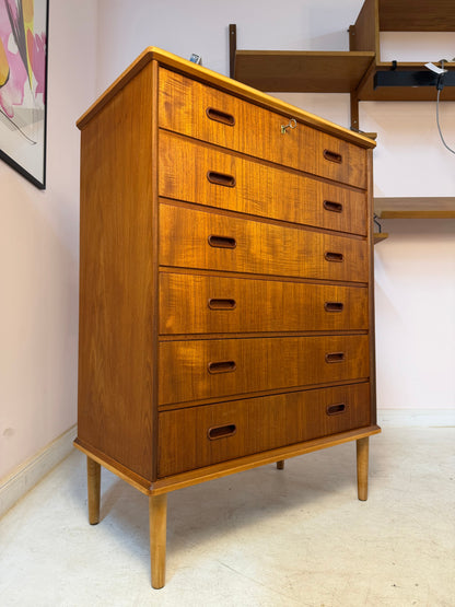 Vintage Kommode Teak mit Schloss aus Dänemark