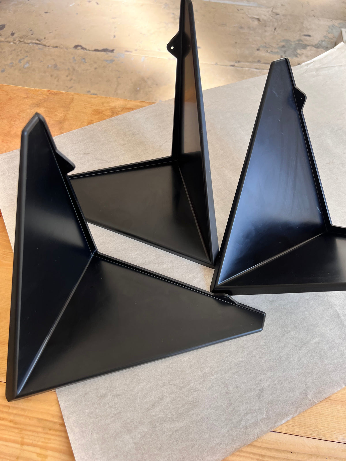 Étagère vintage « Butterfly » noire par Paul Cadovius Lot de 3