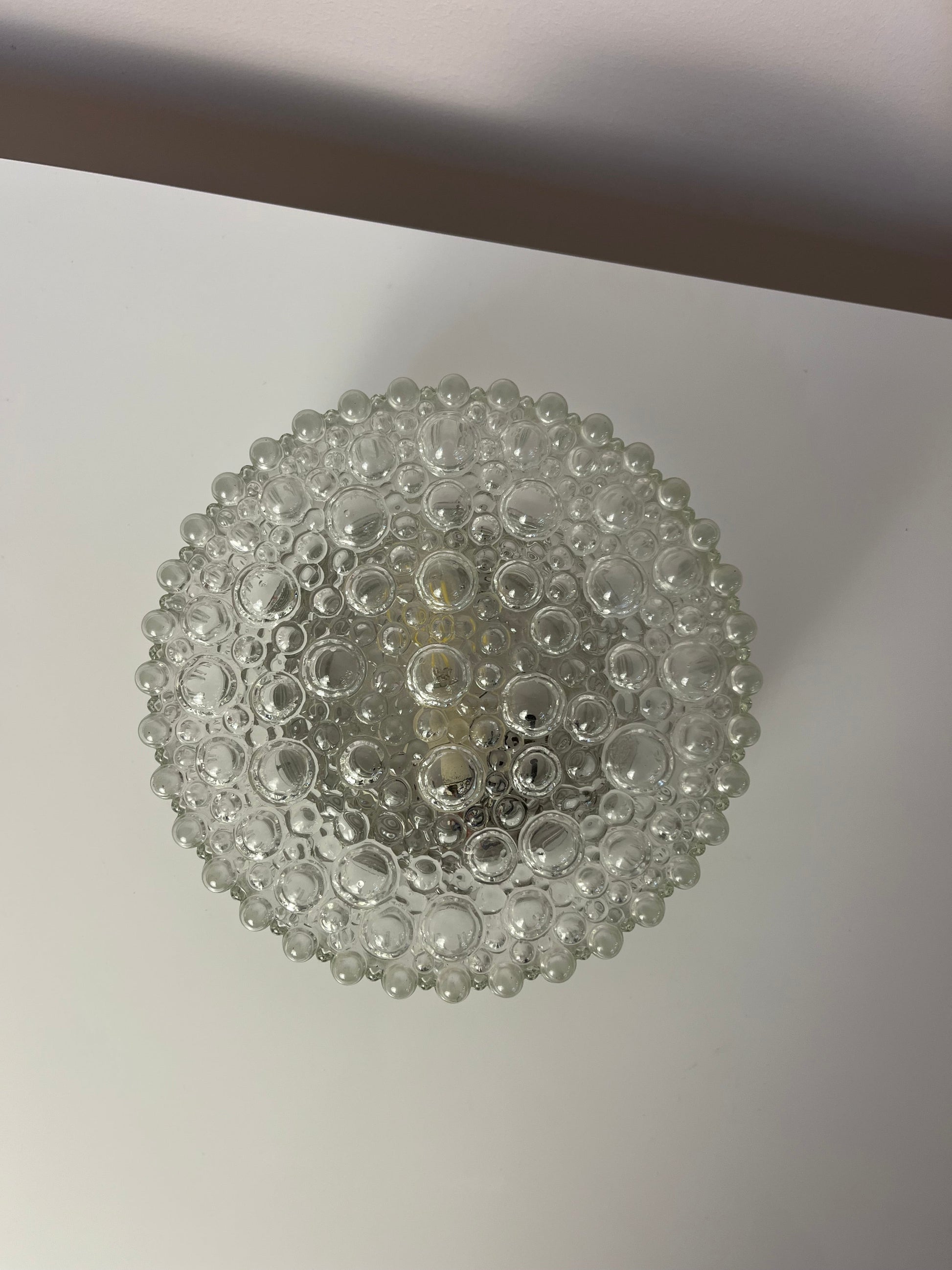 Vintage Wand- und Deckenlampe Kristallglas mit schwarzem Sockel von STAFF