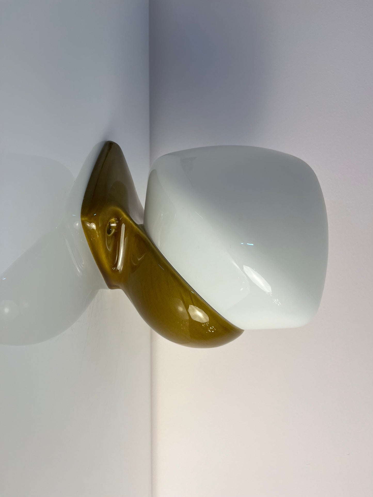 Vintage Wandlampe Modell 6030 von Sigvard Bernadotte für Ifö oliv