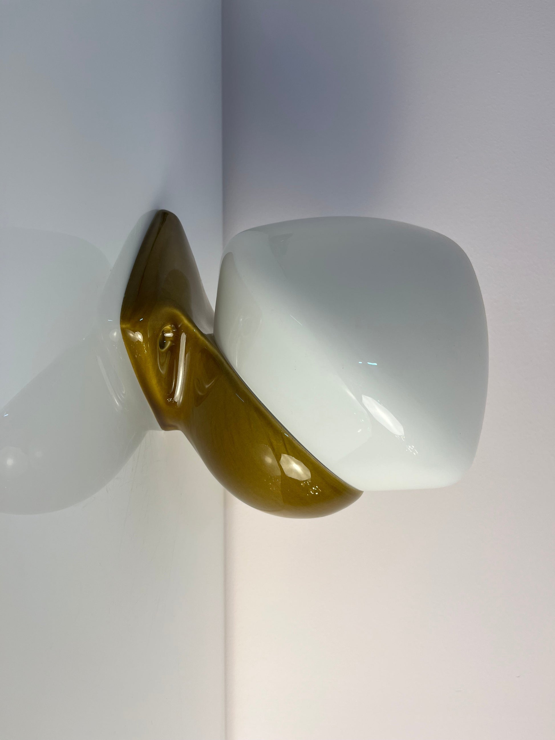Vintage Wandlampe Modell 6030 von Sigvard Bernadotte für Ifö oliv
