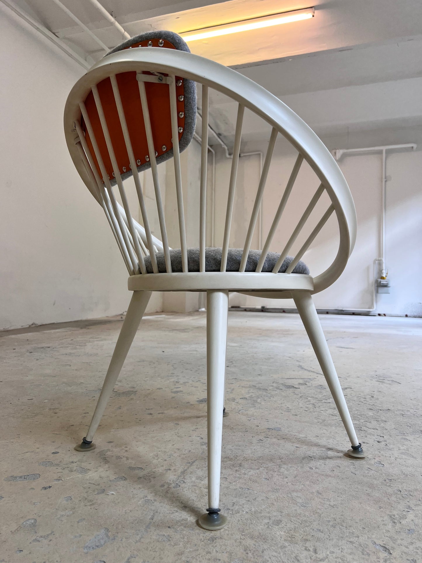 Vintage Sessel Circle Chair von Yngve Ekström für Swedese weiß grau orange