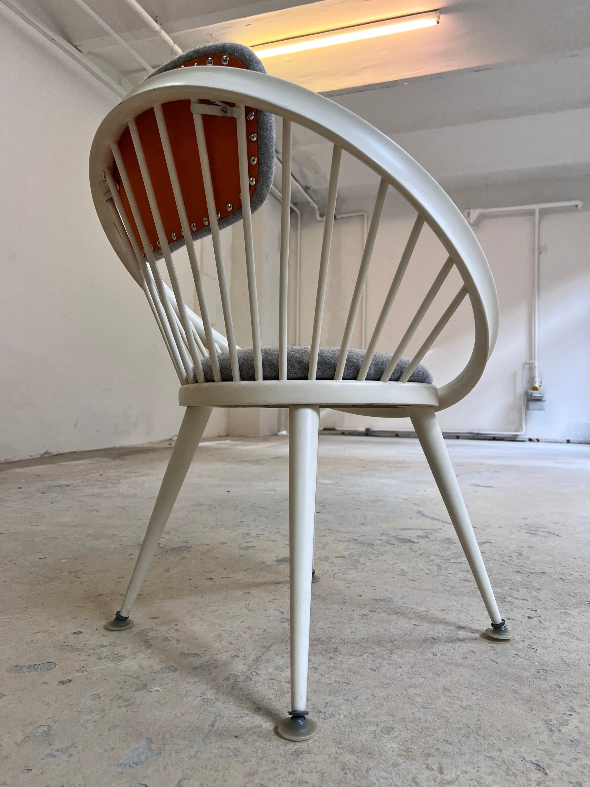 Vintage Sessel Circle Chair von Yngve Ekström für Swedese weiß grau orange
