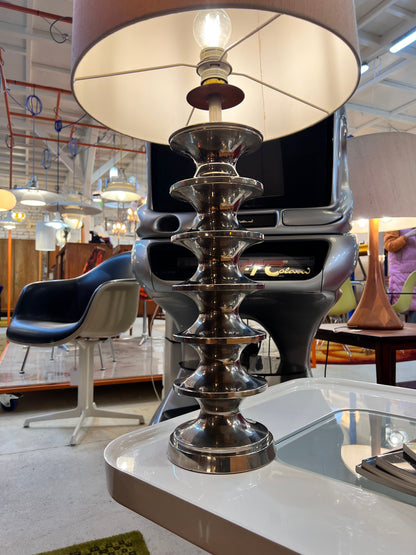 Vintage Tischlampe Space Age Metall mit Rohseidenschirm