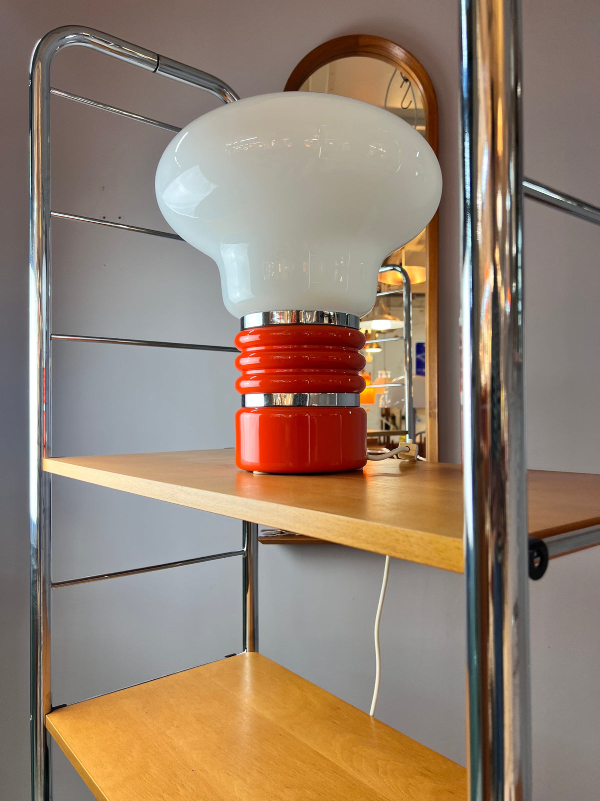 Lampe de table vintage orange blanc par Enrico Tronconi
