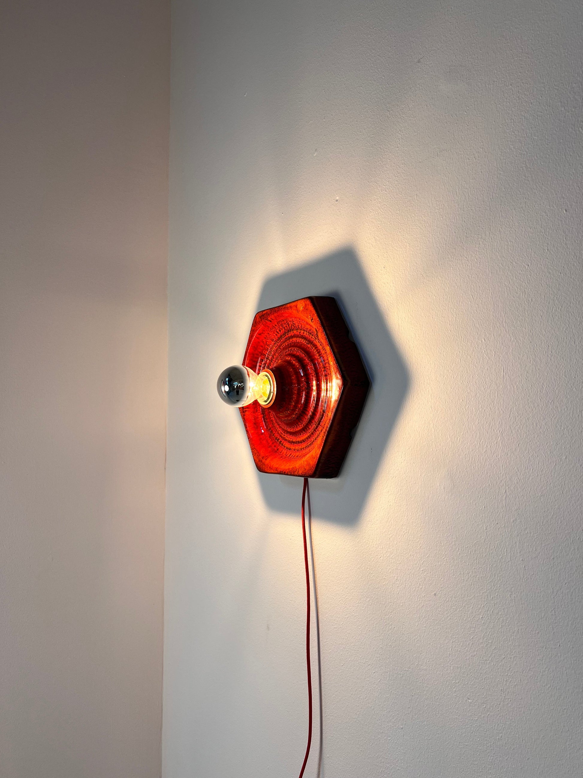 Vintage Wandlampe von Hustadt Leuchten aus roter Keramik