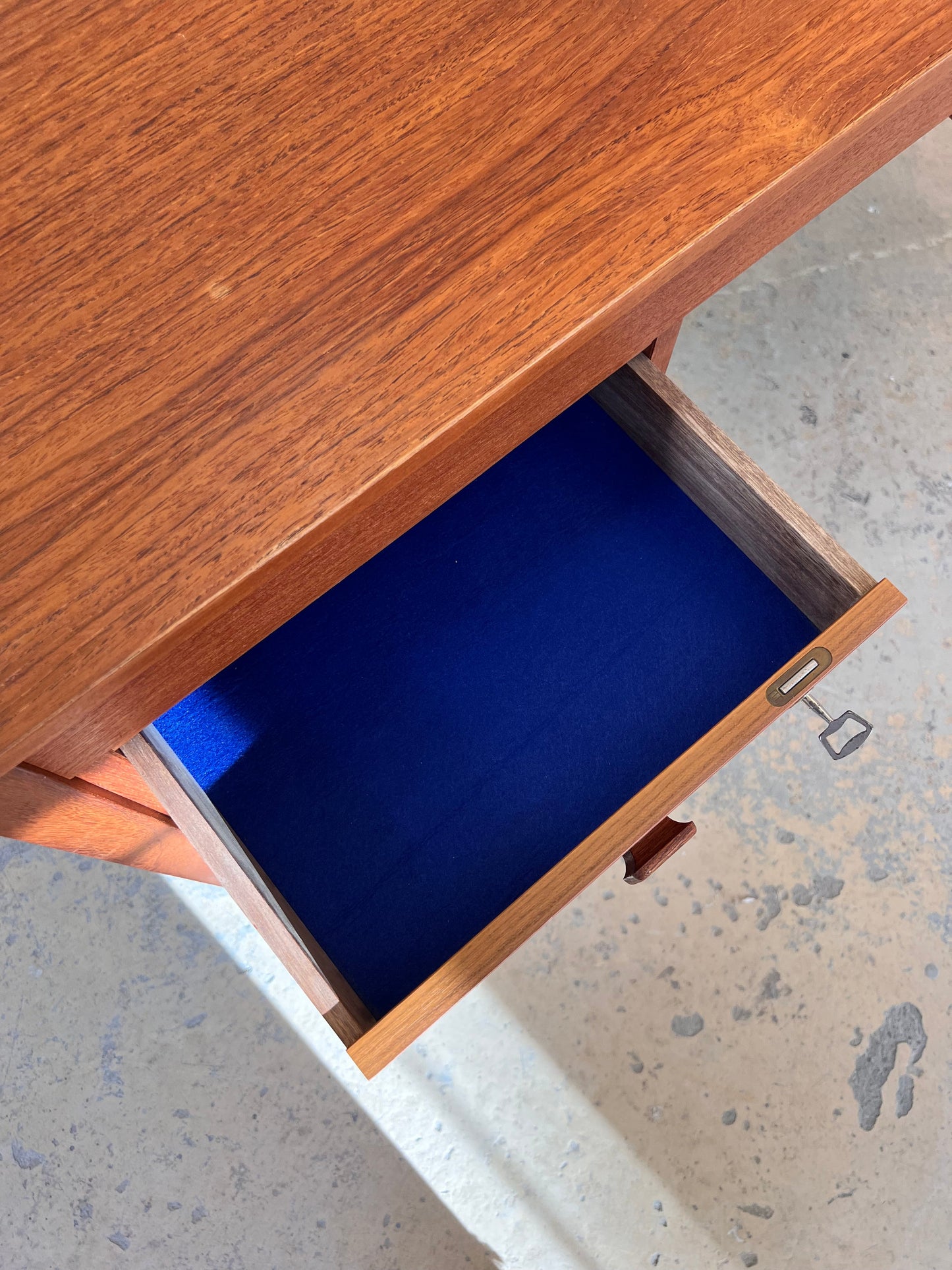 Vintage Schreibtisch von Domino Møbler Teak