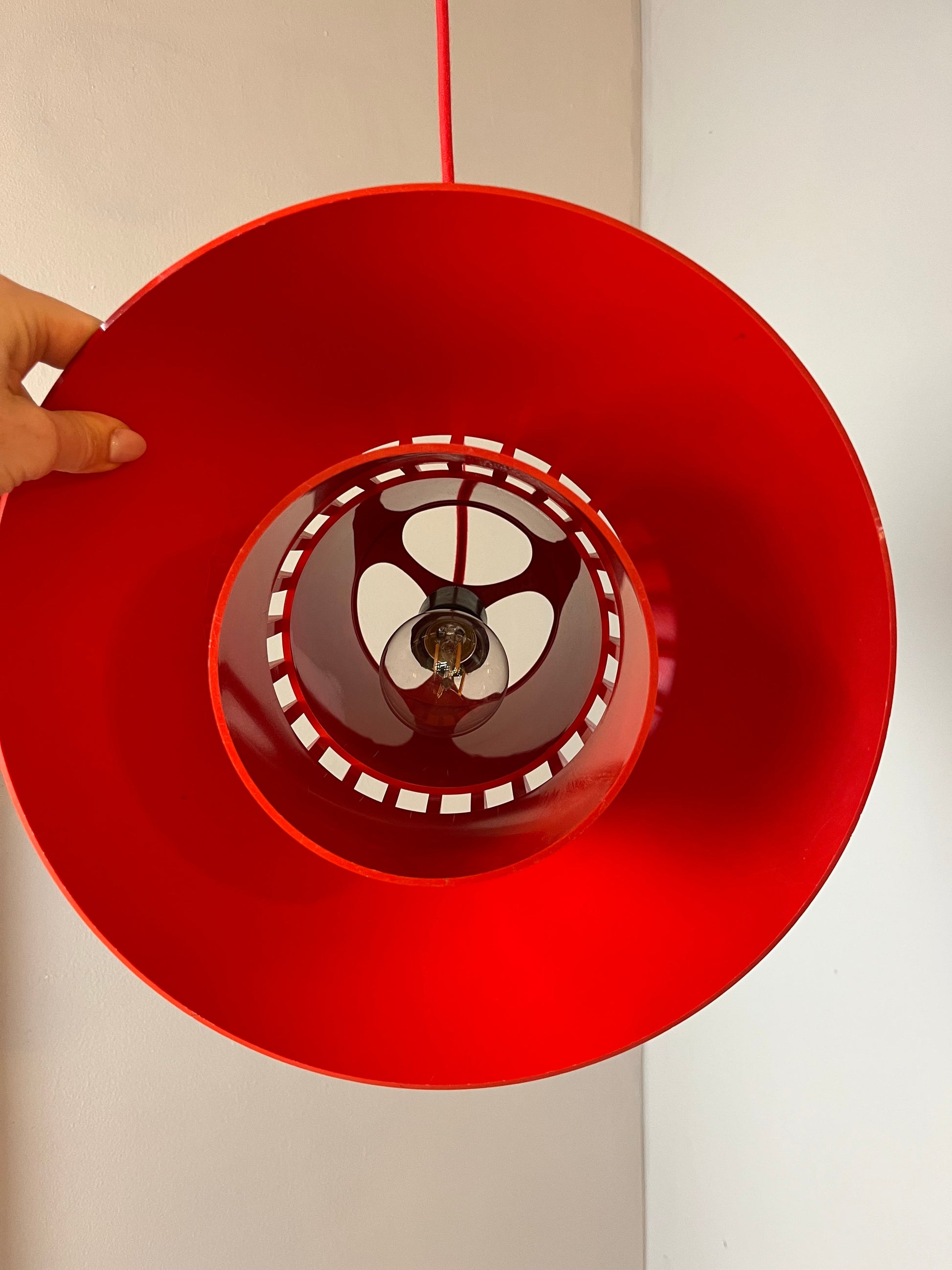 Vintage Hängelampe Solar von Svend Middelboe für Nordisk, rot, Kunststoff