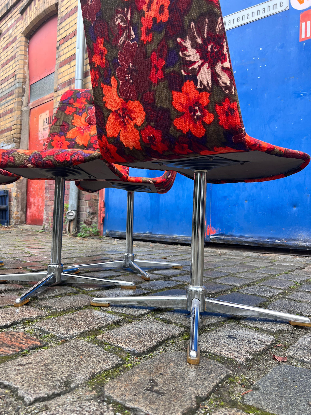 4x Drehstuhl rot floral von EKA Wohnmöbel
