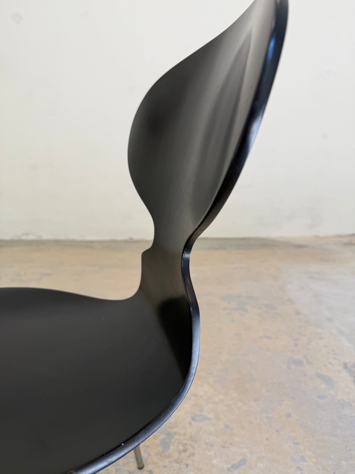 Vintage Stuhl "Ameise" dreibeinig von Arne Jacobsen für Fritz Hansen