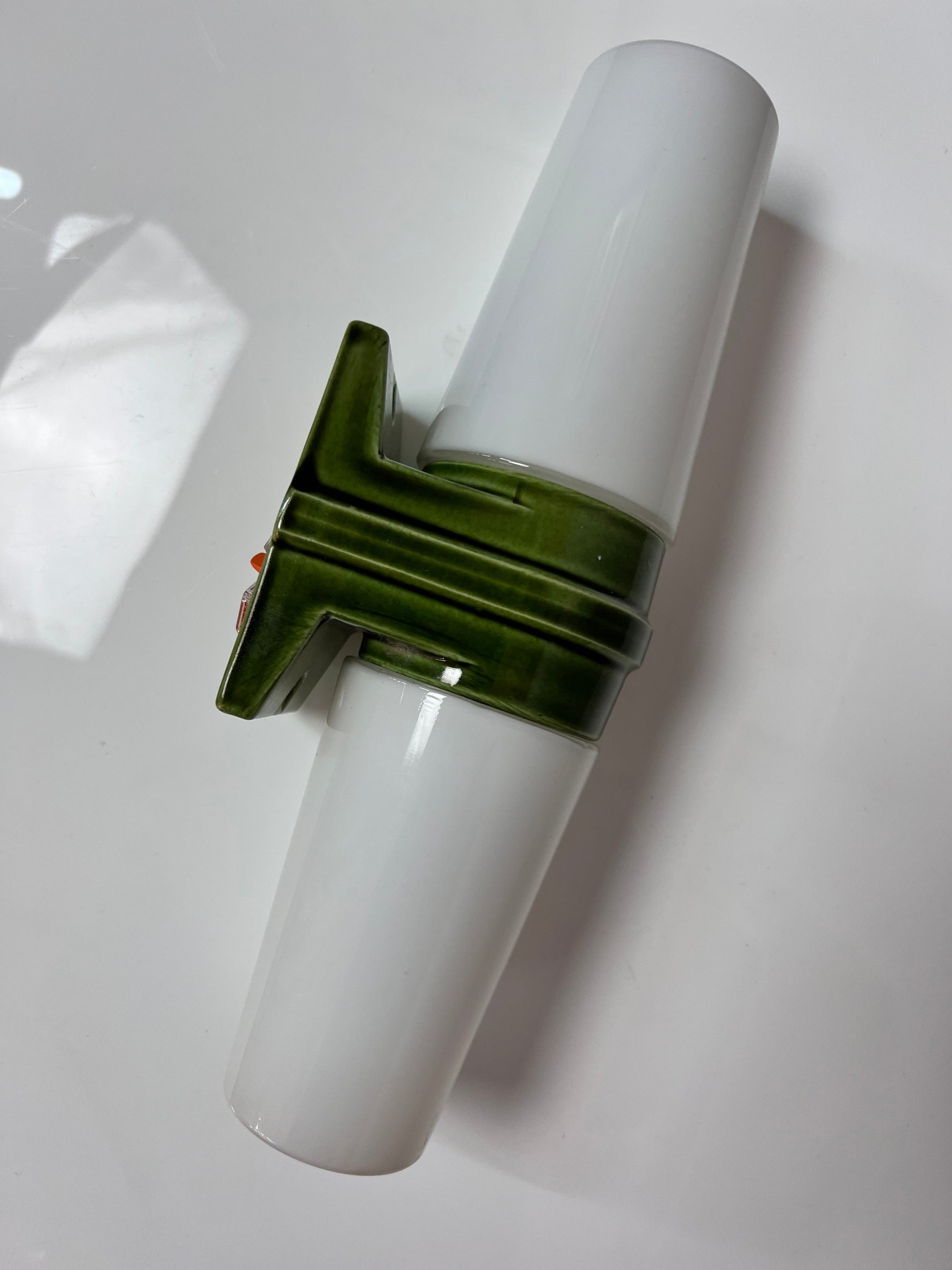 Vintage Doppelleuchte Modell 6065 grün von Sigvard Bernadotte für Ifö