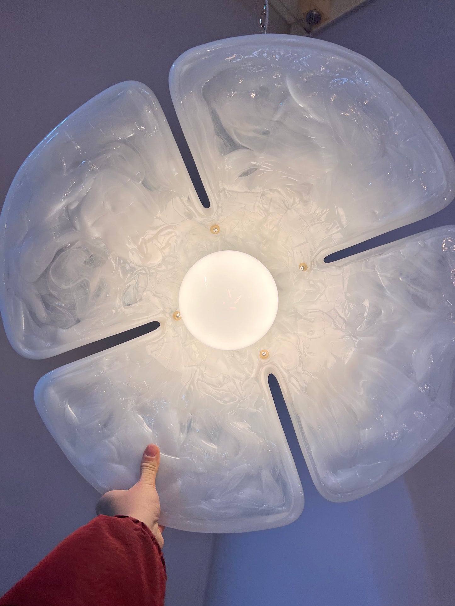 Vintage Hängelampe Blume von Gebrüder Cosack weiß Chrom handgearbeitet