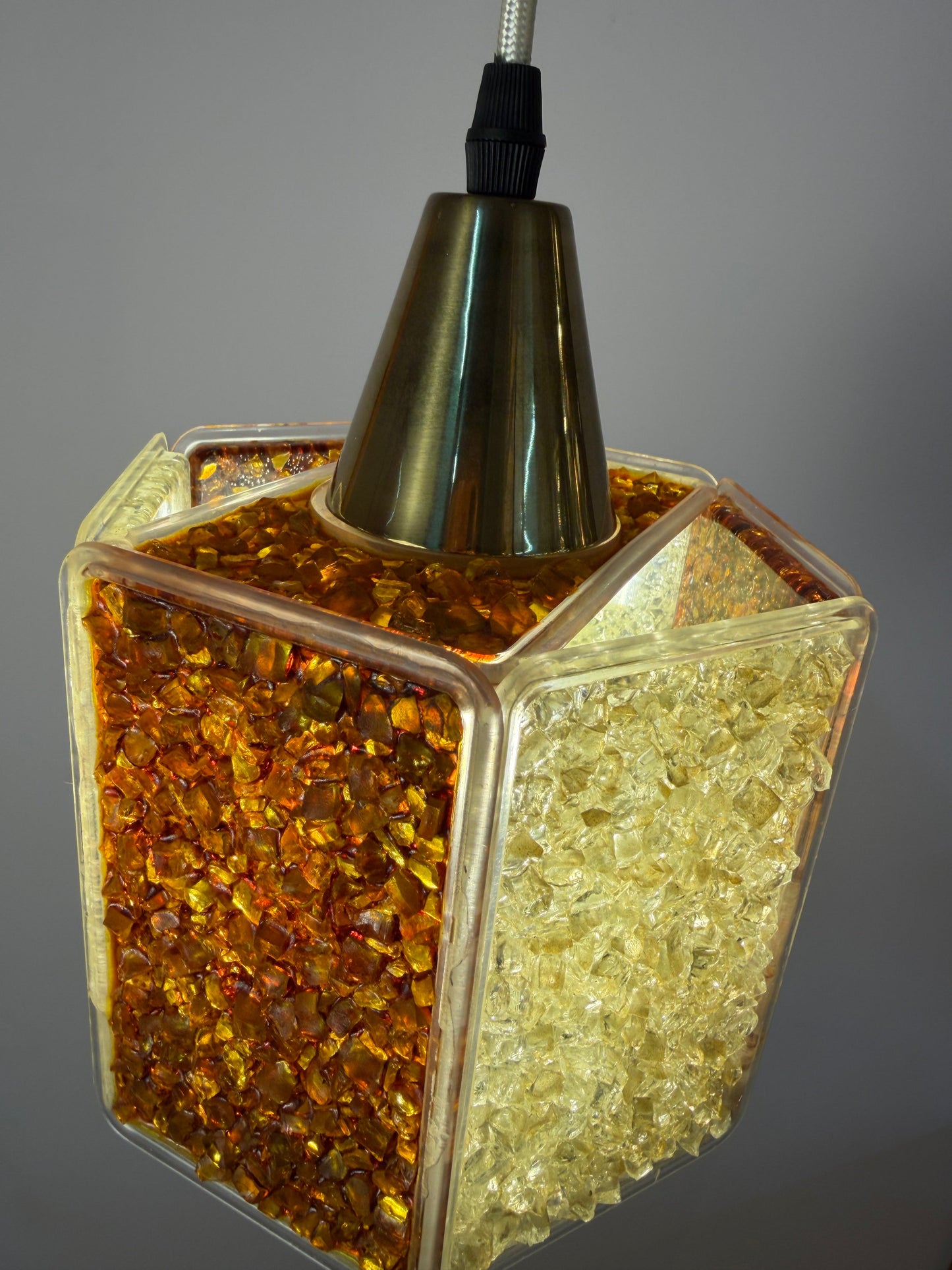 Vintage Hängelampe Hexagon von Roland Konst, Acrylglas Granitoptik braun weiß