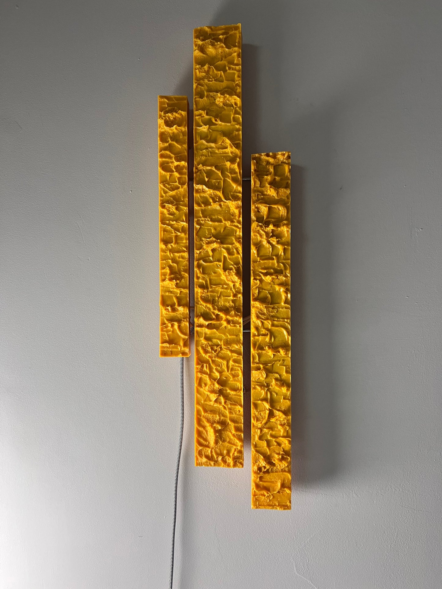 Vintage Wandleuchte gelb von Uwe Mersch