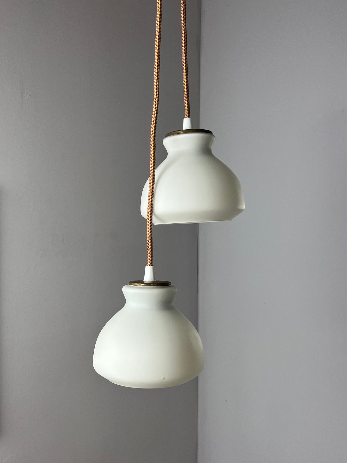 Vintage Hängelampe von Holmegaard aus weißem Glas