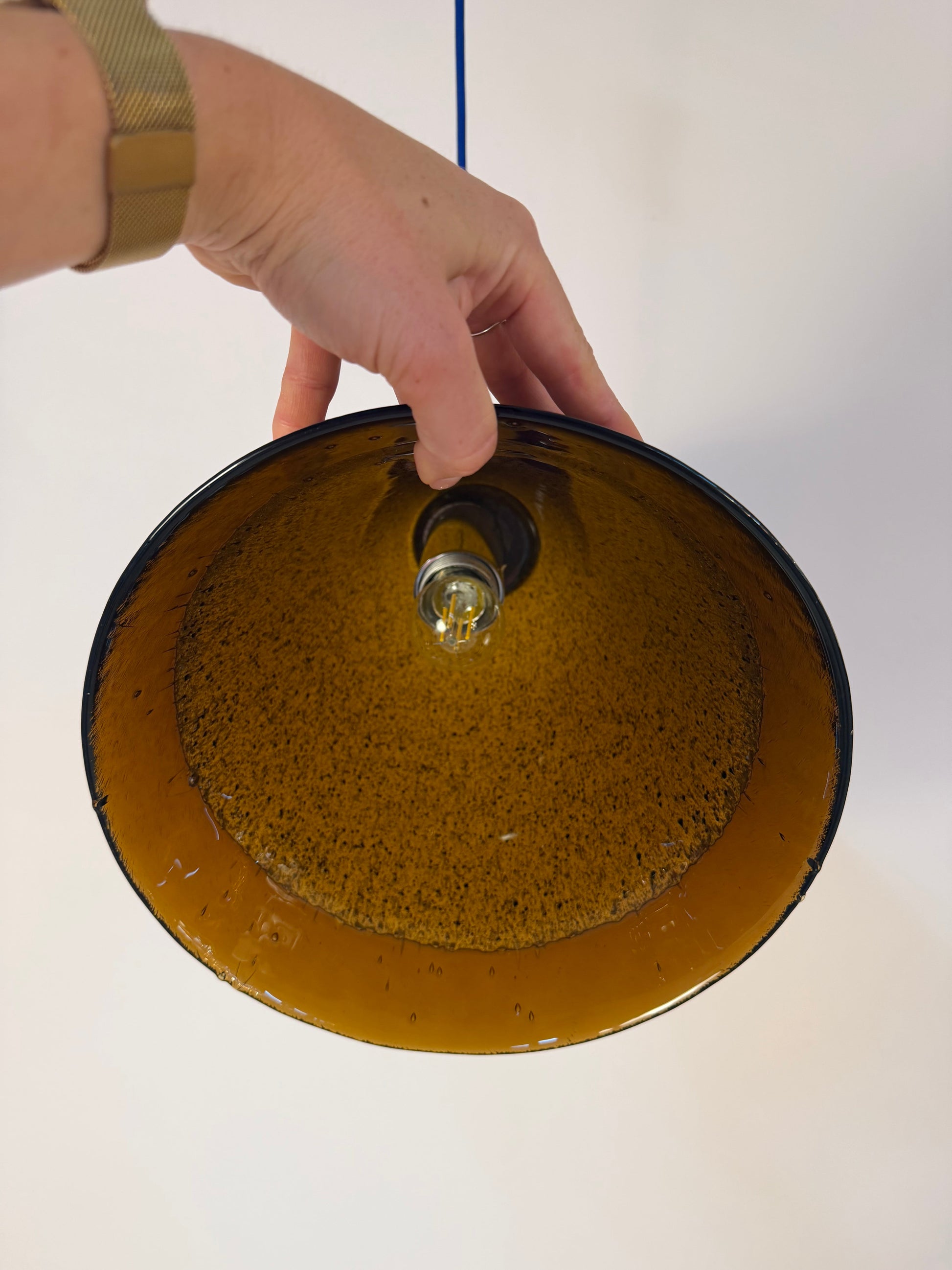 Vintage Hängelampe braun aus Glas von Peill und Putzler