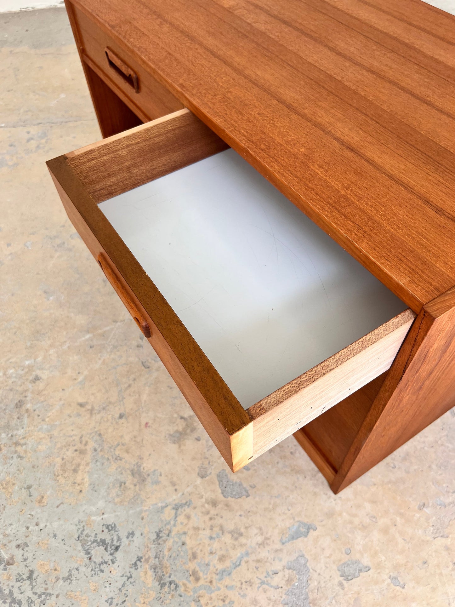 Vintage Barschrank Teak mit Minibar, Dänemark