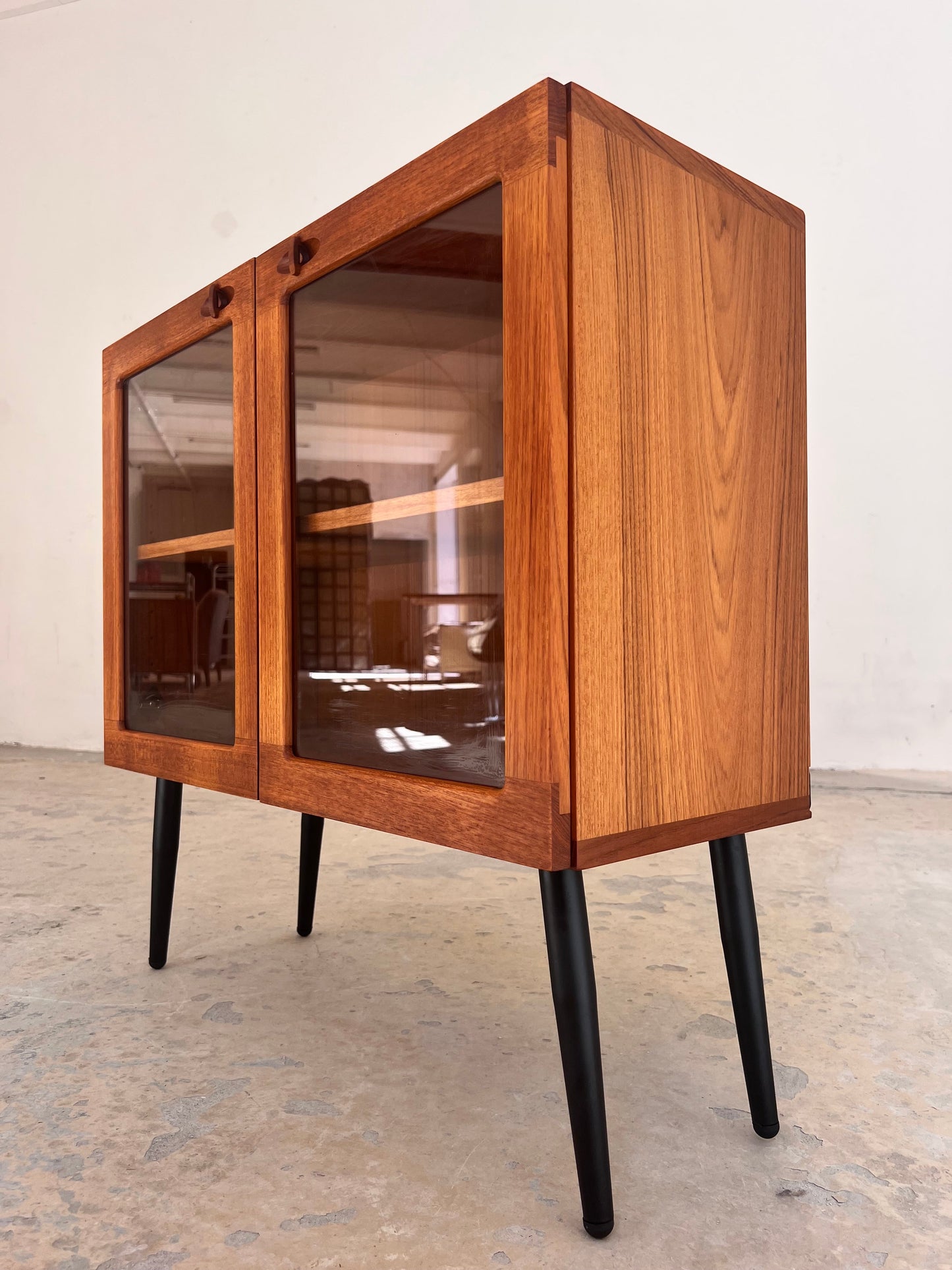 Vintage Vitrine von H. W. Klein für Bramin