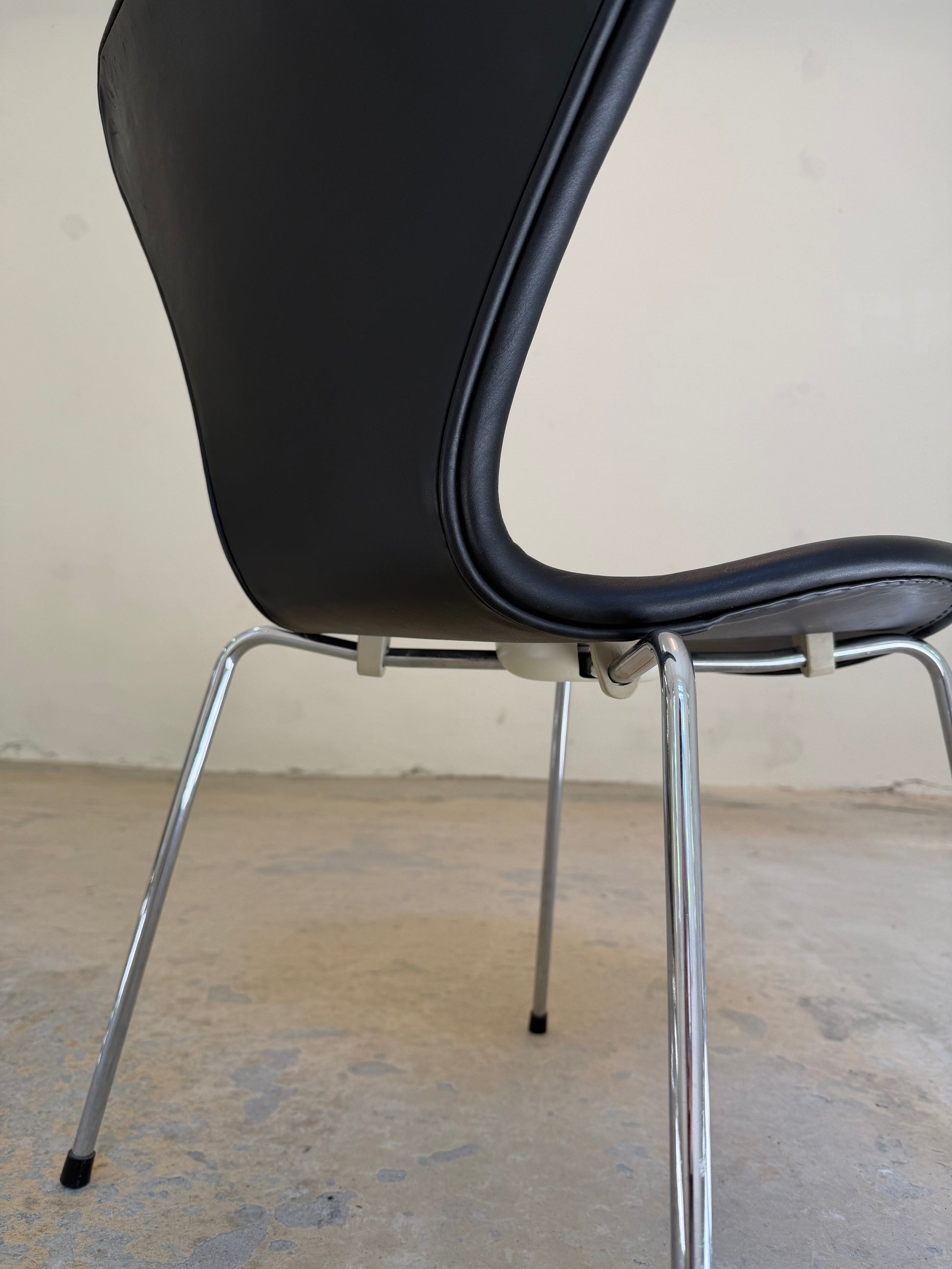 Vintage Polsterstuhl Serie 7 Echtleder von Arne Jacobsen für Fritz Hansen