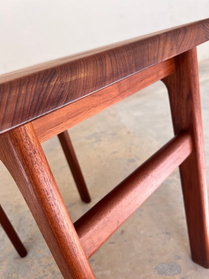 Vintage Beistelltisch Teak von Niels Bach