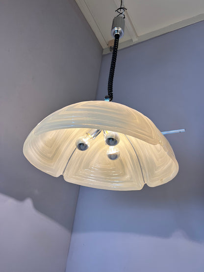 Vintage Hängelampe weiß Glas von Cristallux handgearbeitet