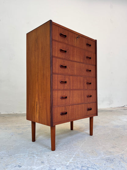 Vintage Kommode Teak mit Schloss aus Dänemark