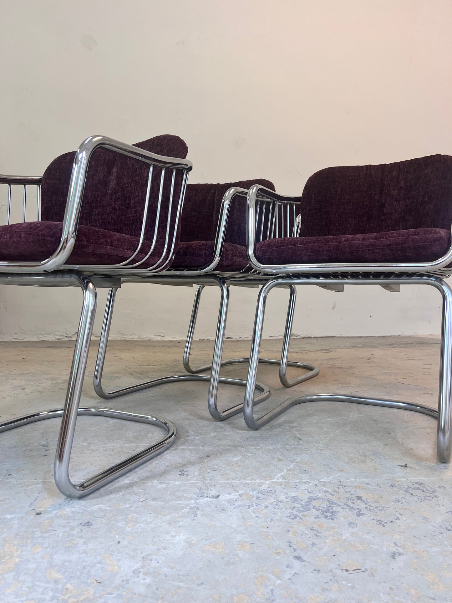 Vintage Freischwinger von Gastone Rinaldi, Chrom mit neuem lila Polster