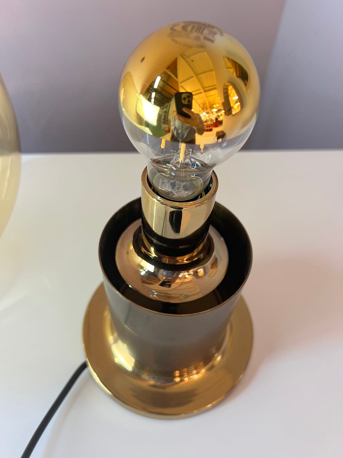 Lampe de table vintage en laiton et verre soufflé à la bouche