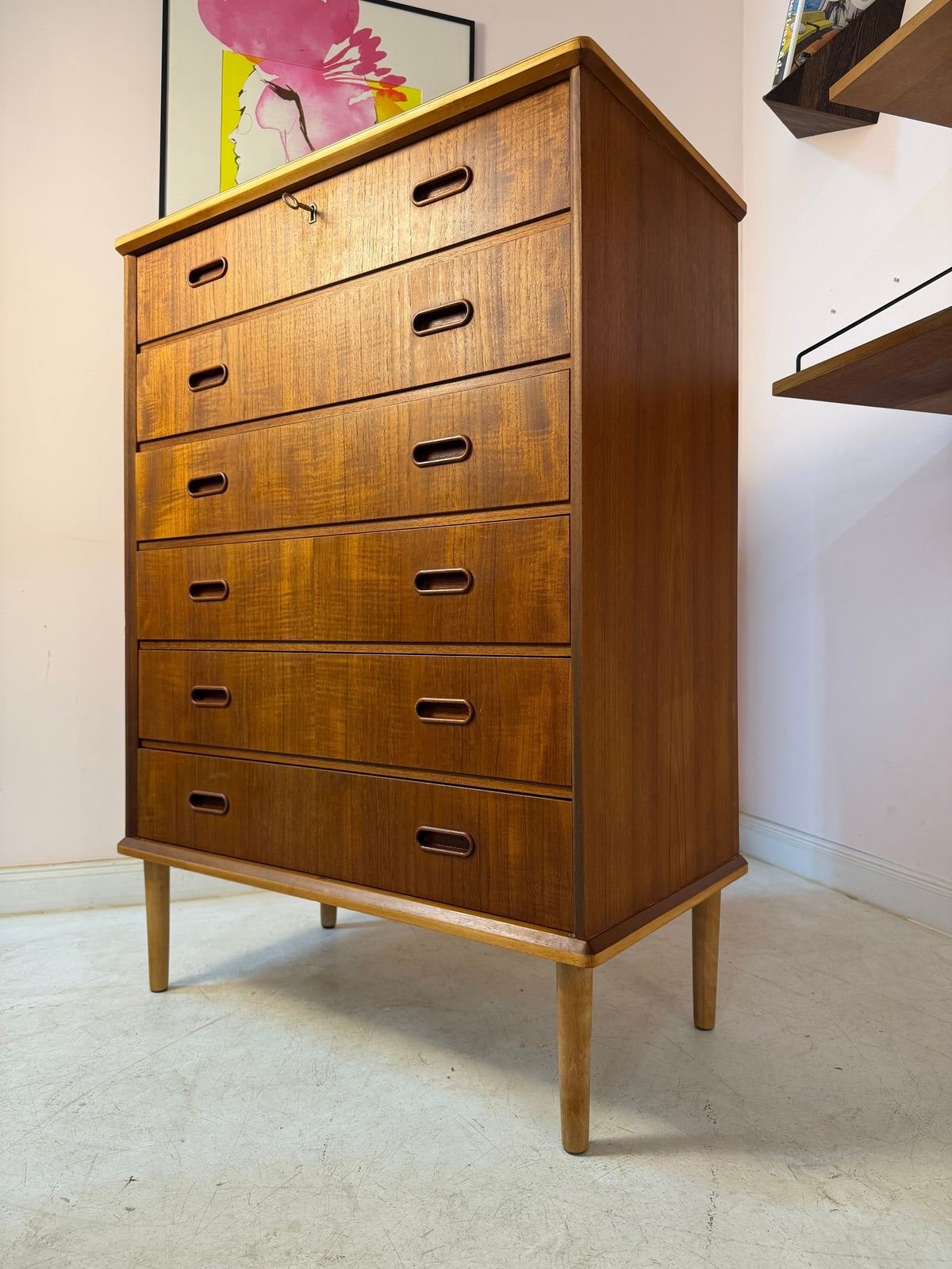 Vintage Kommode Teak mit Schloss aus Dänemark