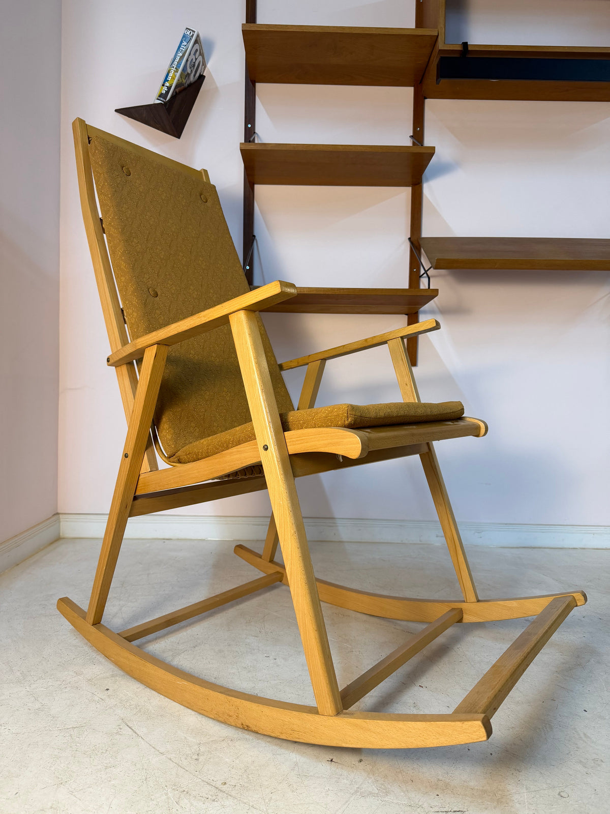 Vintage Schaukelstuhl mit Originalpolster von Selman Selmanagić für Hellerau
