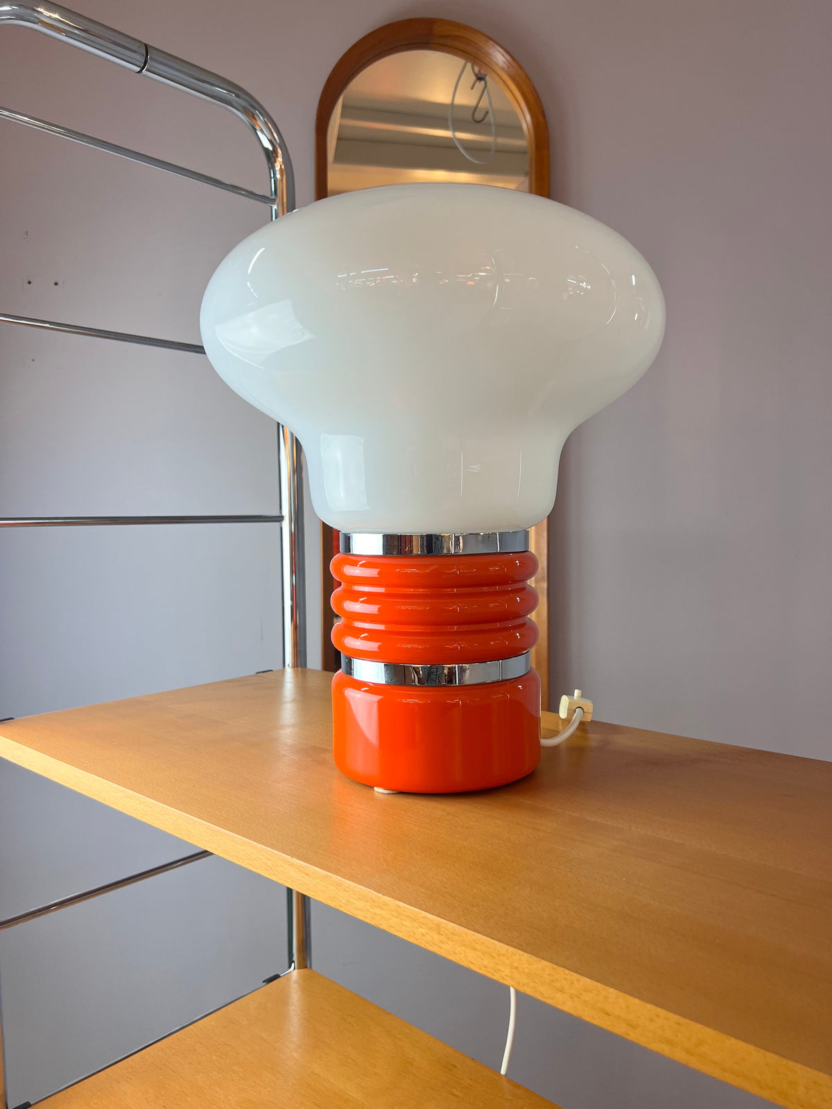 Lampe de table vintage orange blanc par Enrico Tronconi