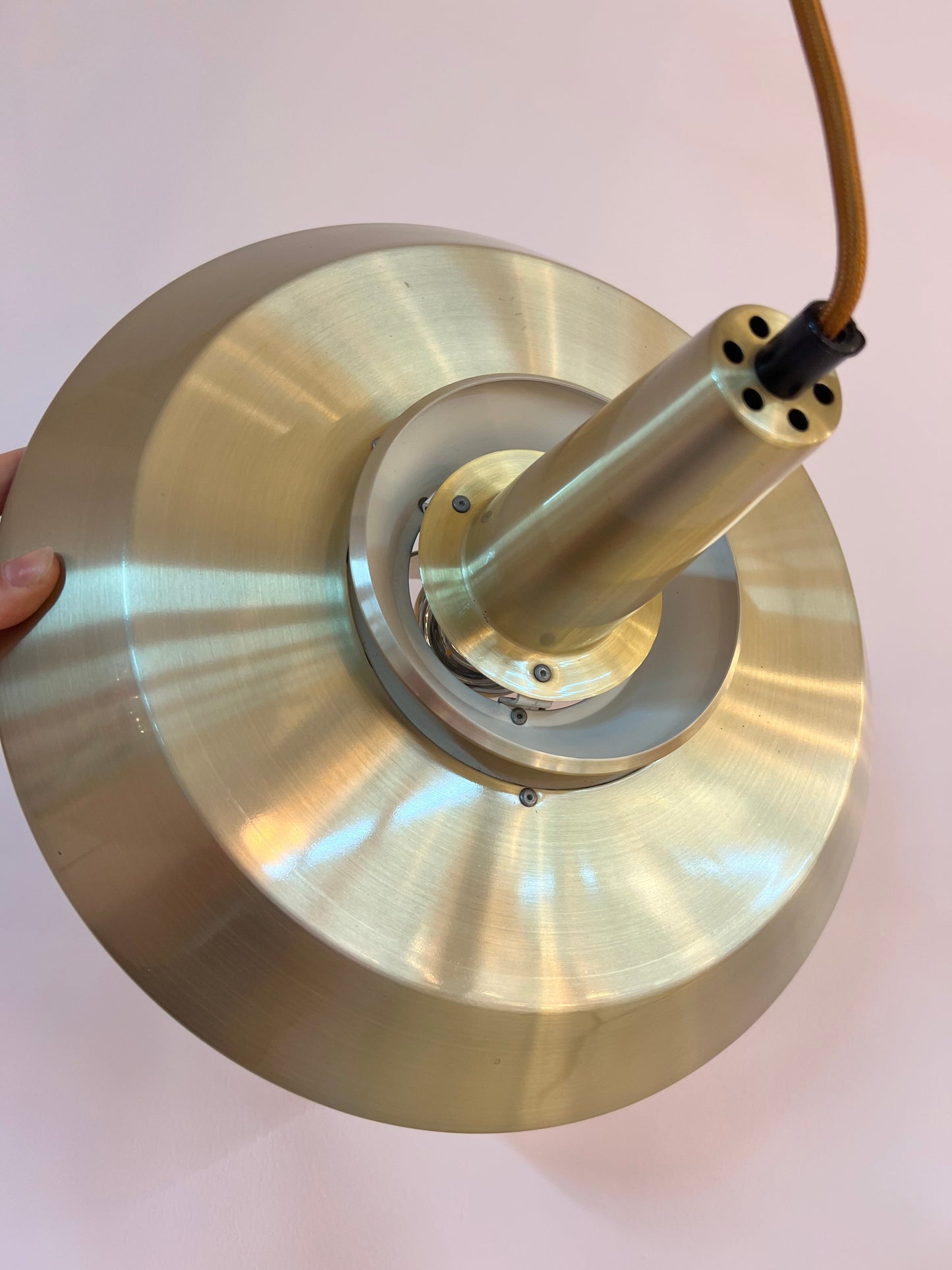 Vintage Lamellenlampe Gold aus Dänemark