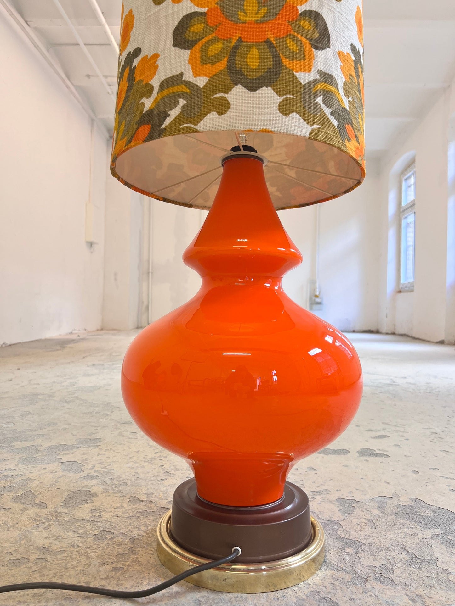 Vintage Stehlampe Flower Power orange Glasfuß beleuchtet 70er Schirm grün senfgelb