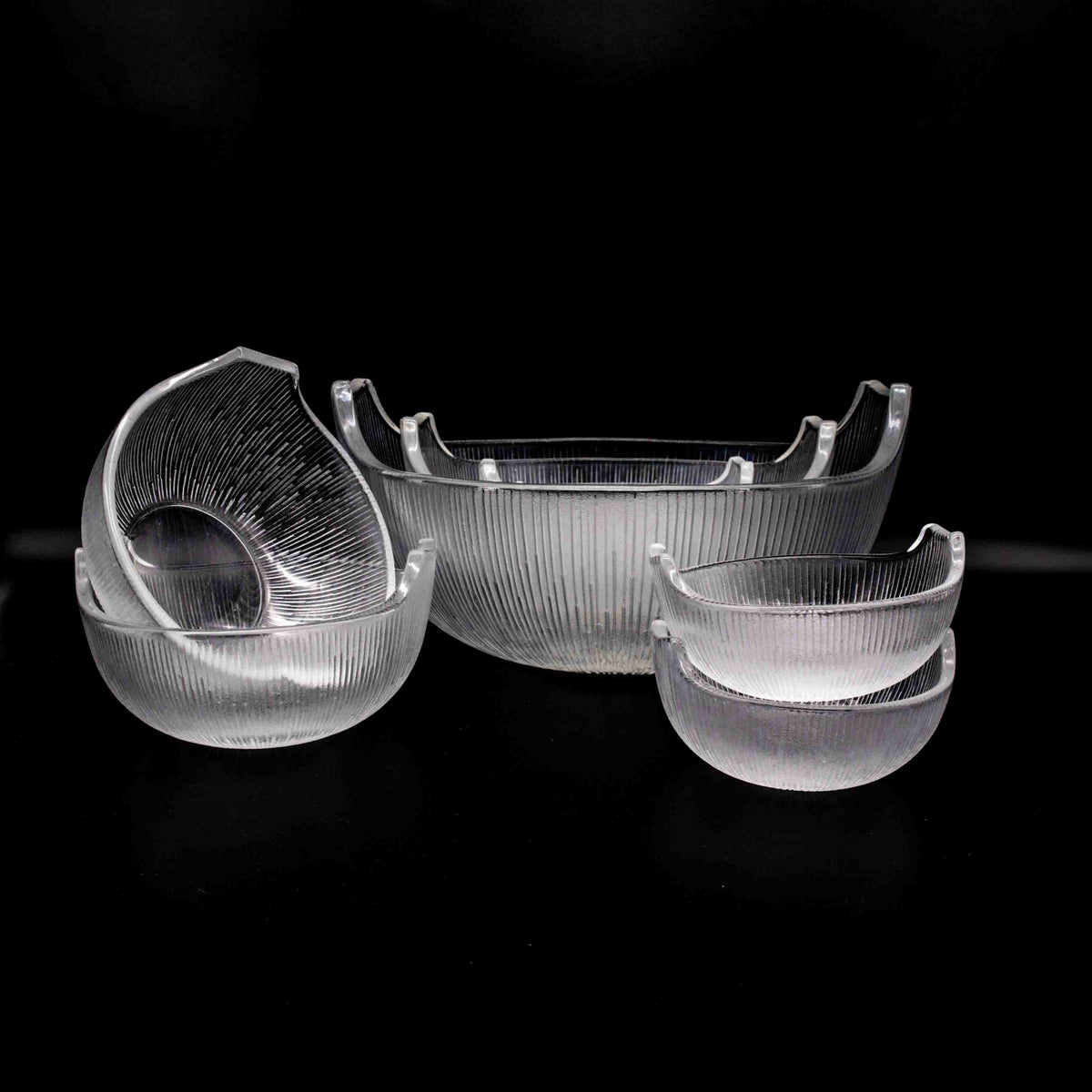 Großes 8er Schüssel Set von Hoya Crystal, arrangiert